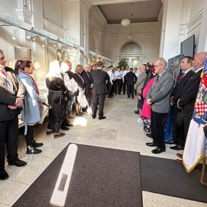 Svečano otkrivena spomen-ploča blaženom Ivanu Merzu